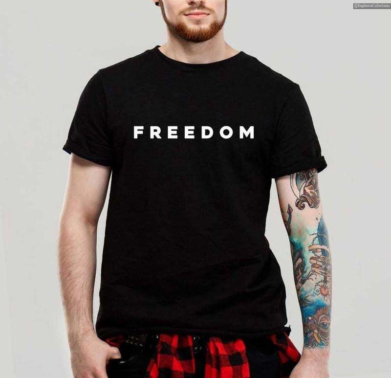 [UNISEX SWEATSHIRT🌟 Freedom Shirt – Timeless Unisex Tee Celebrating Faith, Hope & Everyday Strength