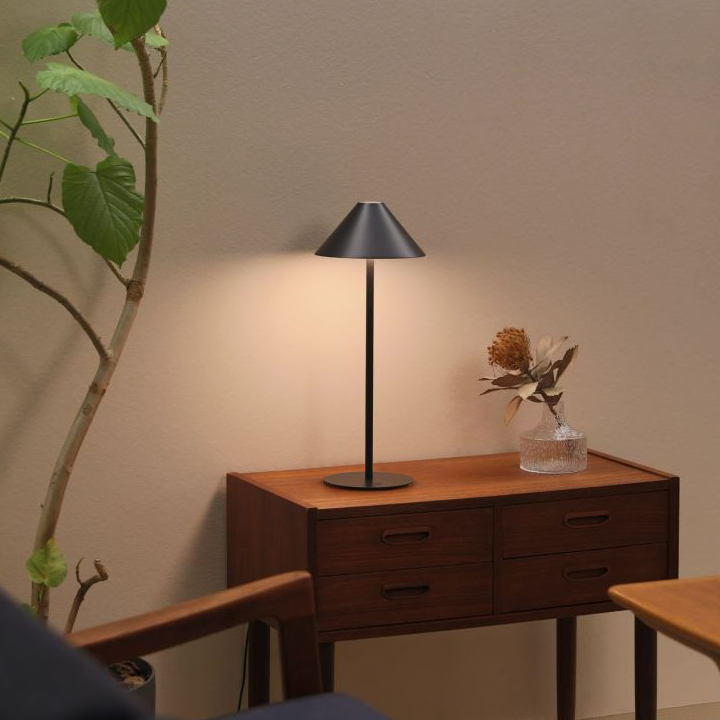 Minimalist Dimmable Touch Table Lamp - Waterproof & Rechargeable Outdoor Light