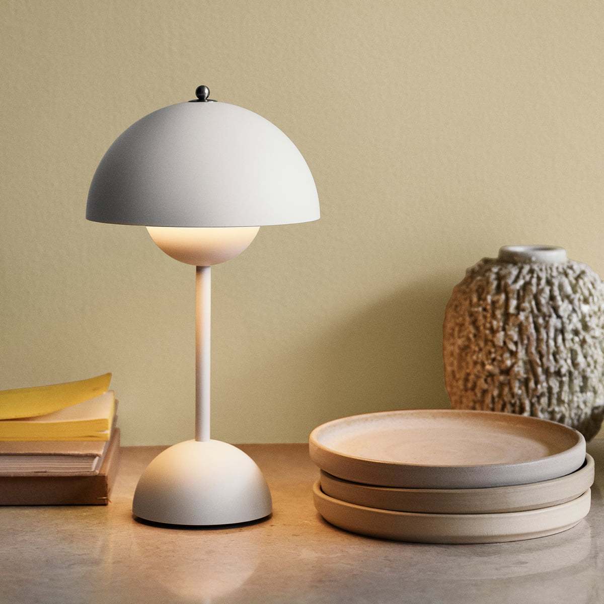 Modern Bud Macaron Rechargeable Table Lamp