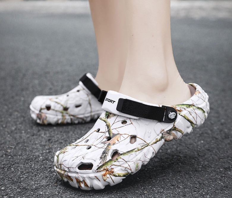 New summer breathable soft-soled sandals