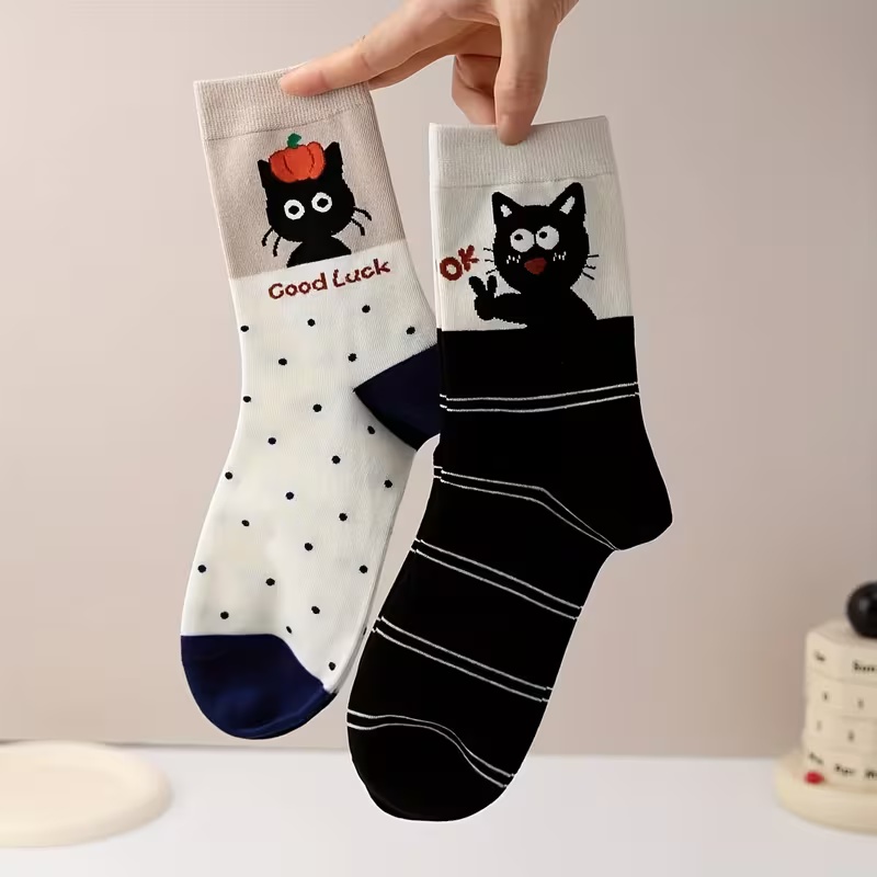 4 Pairs of Cute Cat Mid-Calf Socks