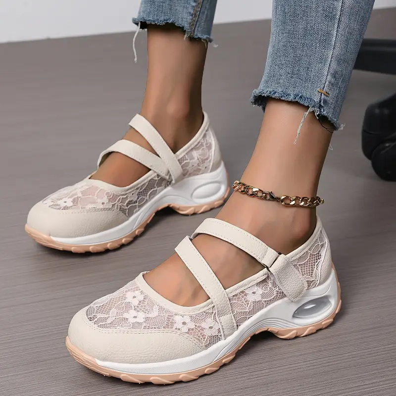 Women's Solid Color Casual Breathable Mesh Sneakers