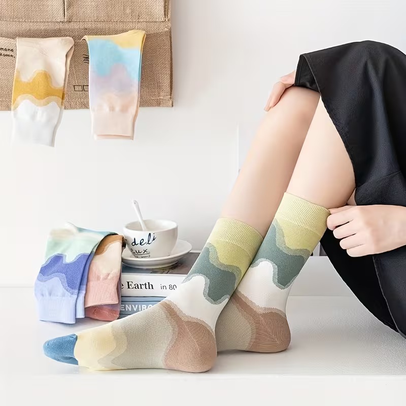 5 Pairs Of Mid-Tube Women's Contrast Color Stitching Oil Painting Socks