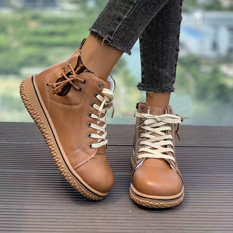 Women's Comfortable Lace-Up Thick Sole Ankle Boots