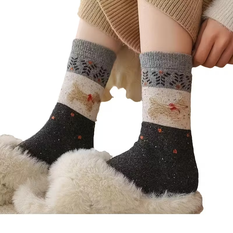 5 Pairs Women's Winter Mid-Calf Dog Print Knit Socks