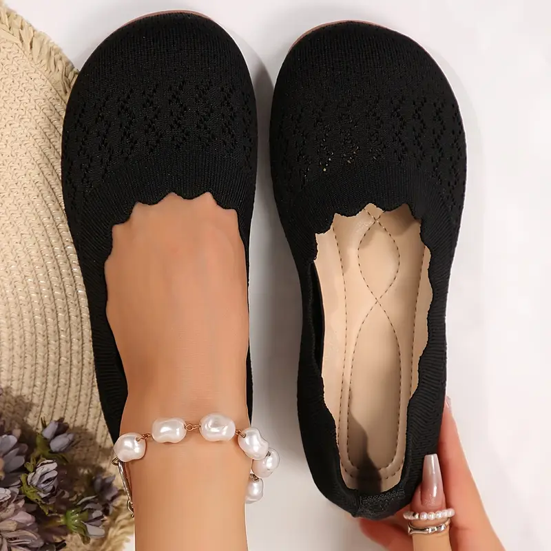 🔥Last Day 60% OFF - Women's Slip-On Wave Lace Detail Round Toe Shoes