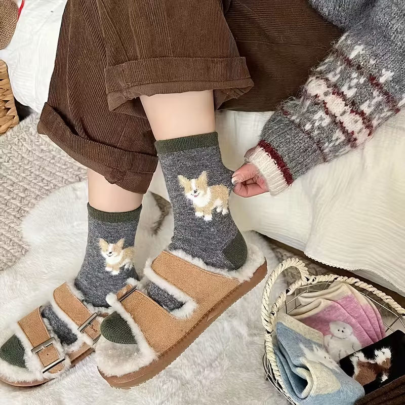 4 Pairs Adorable Cartoon Plush Puppy Socks