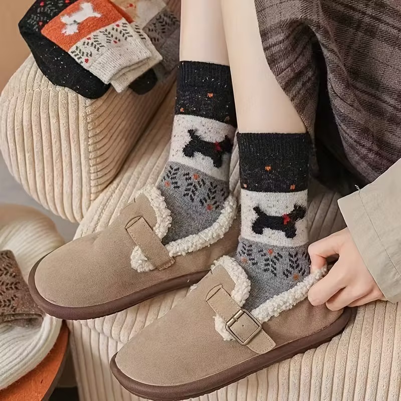 5 Pairs Women's Winter Mid-Calf Dog Print Knit Socks