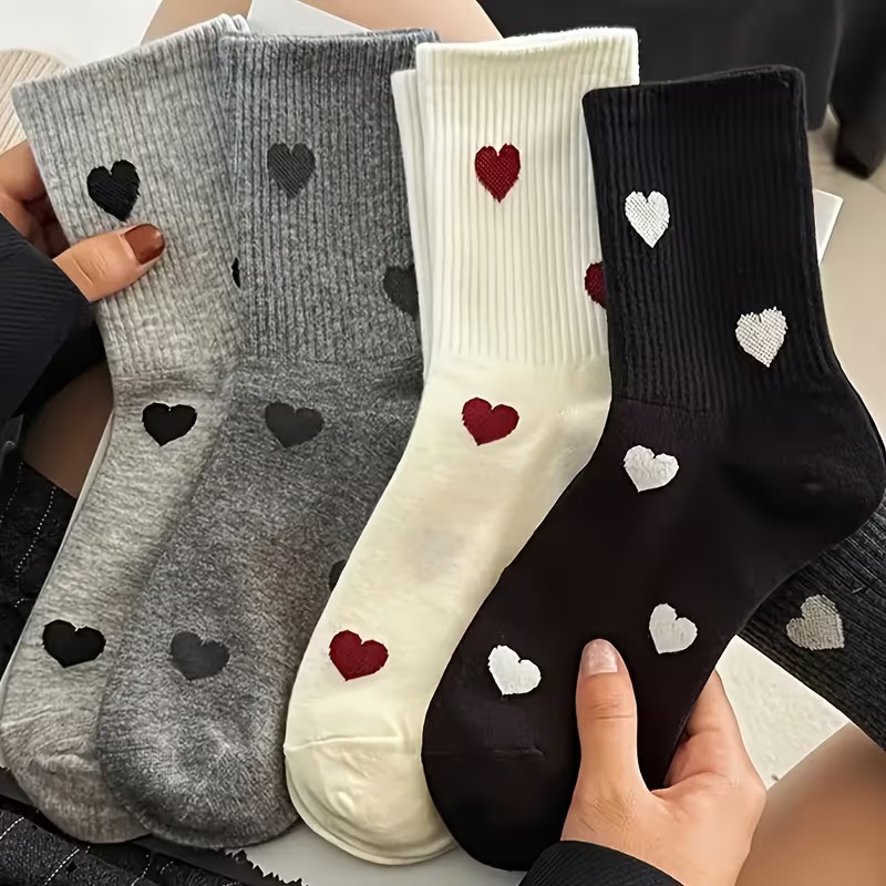 5 Pairs of Women's Mid-Calf Heart Pattern Socks