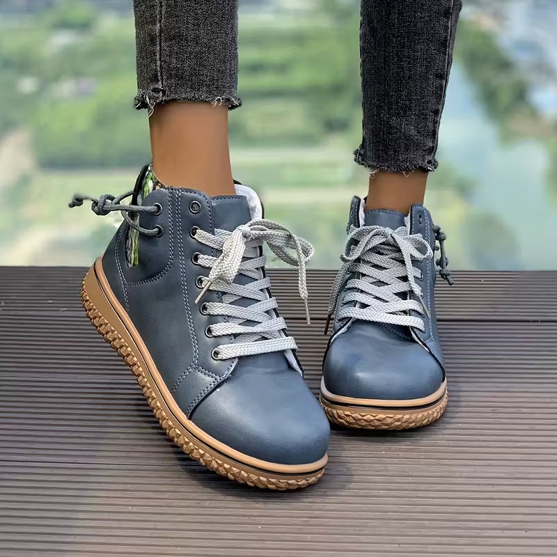 Women's Comfortable Lace-Up Thick Sole Ankle Boots