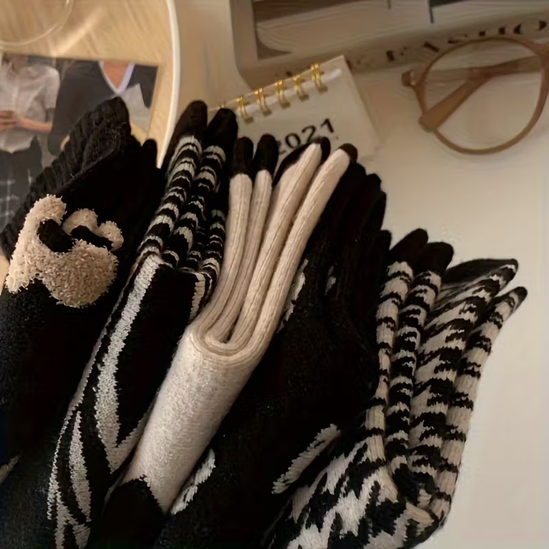 5 Pairs Women's Soft Mid-Calf Length Ankle Socks