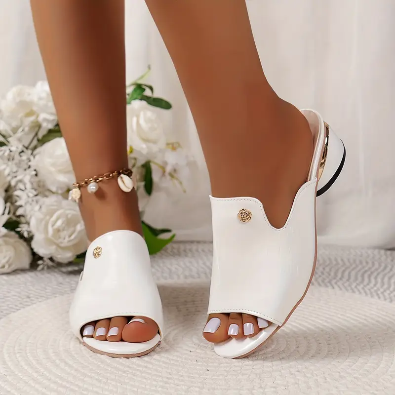 Women's Crocodile Pattern Chunky Heel Sandals