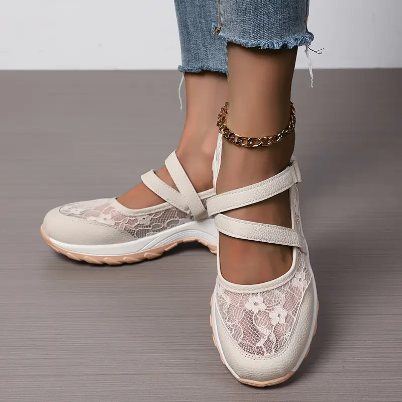 Women's Solid Color Casual Breathable Mesh Sneakers