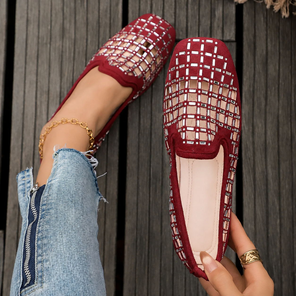 Women's Hollow-Out Crystal Embellishments Shoes