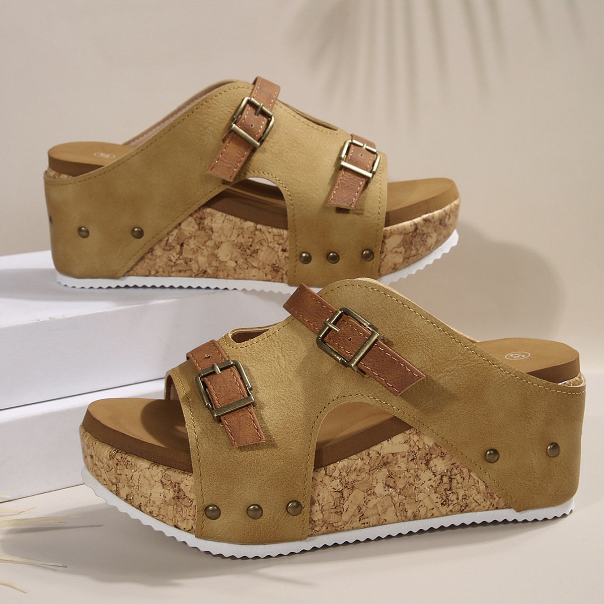 Summer New Style Buckle Light Foam Bottom Beach Open Toe Shoes