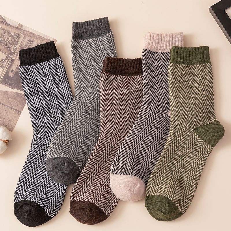 5 Pairs of Men's Wave Pattern Cotton Socks
