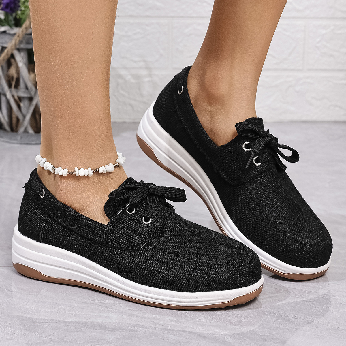 Breathable Fabric Thick Sole Slip-on Shoes