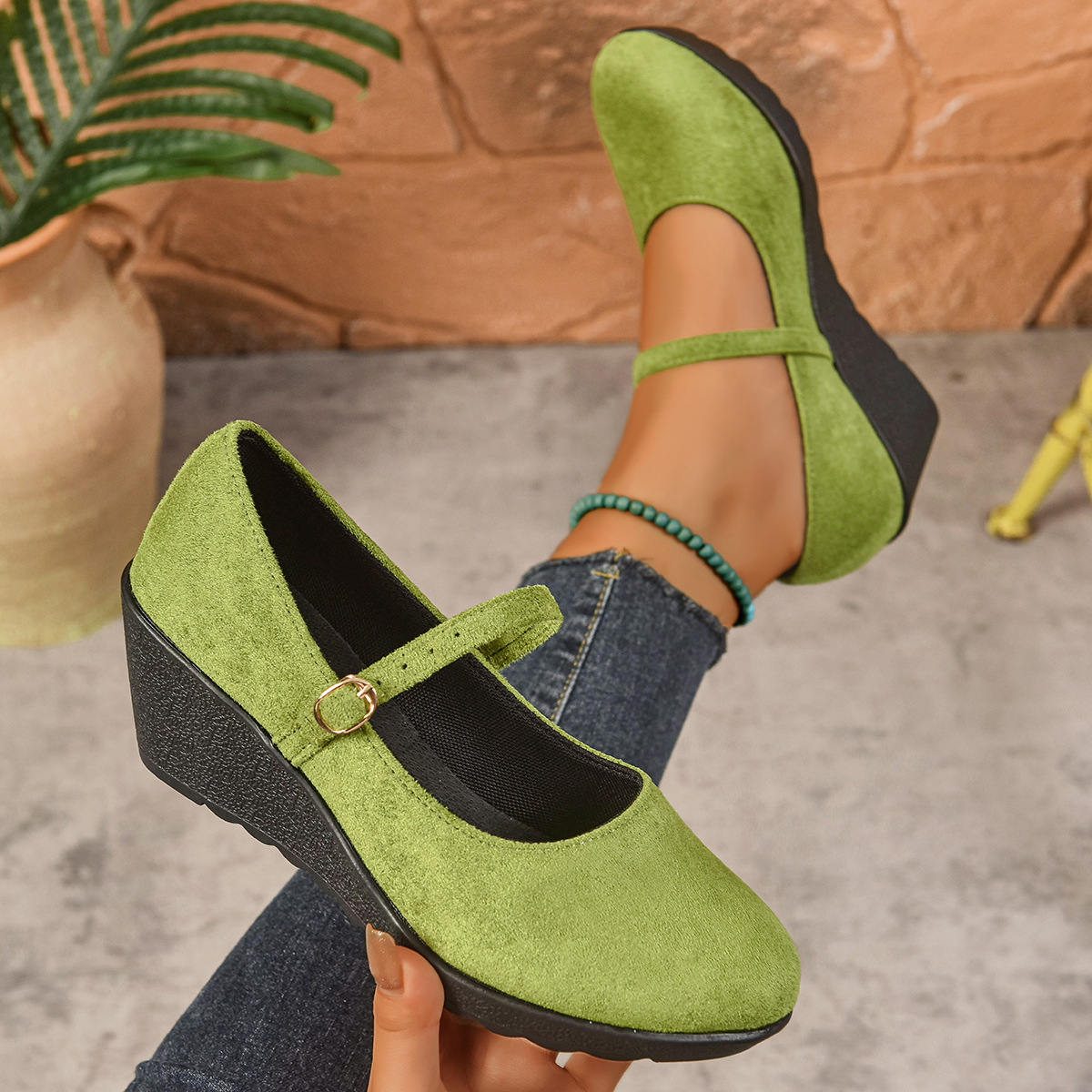 Comfortable Suede sSoft-soled Wedge-heel Round-toed Shoes