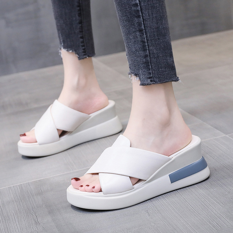 Wedge-Heel Shock-Absorbing Leather Sandals/Slipper