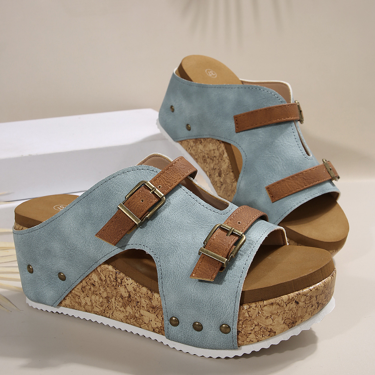 Summer New Style Buckle Light Foam Bottom Beach Open Toe Shoes