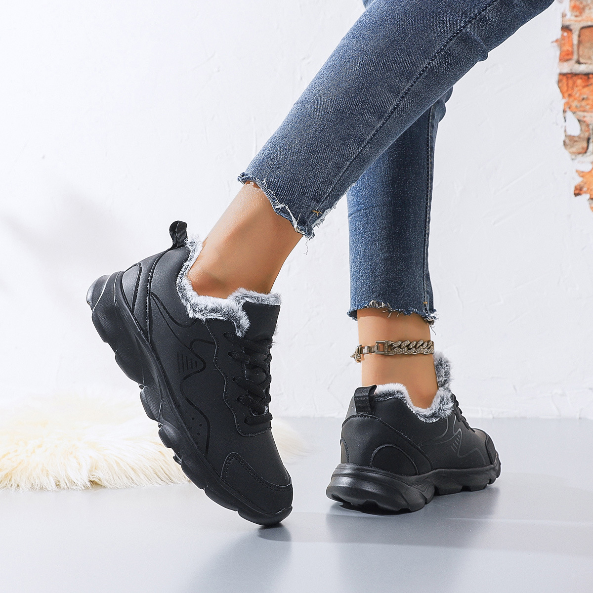 Women's Non-Slip Solid Color Warm Lace-Up Casual Sports Shoes