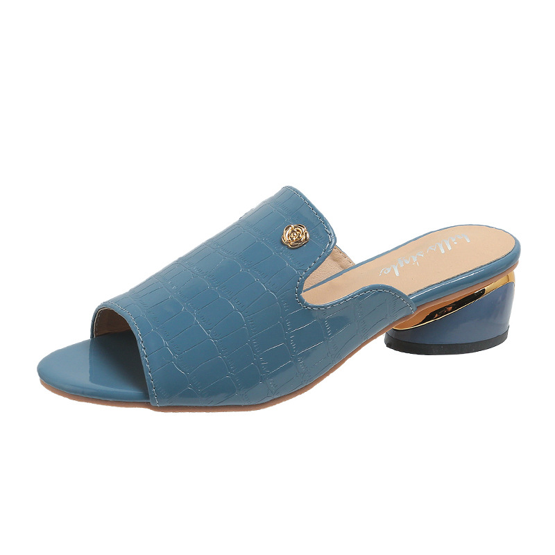 Women's Crocodile Pattern Chunky Heel Sandals