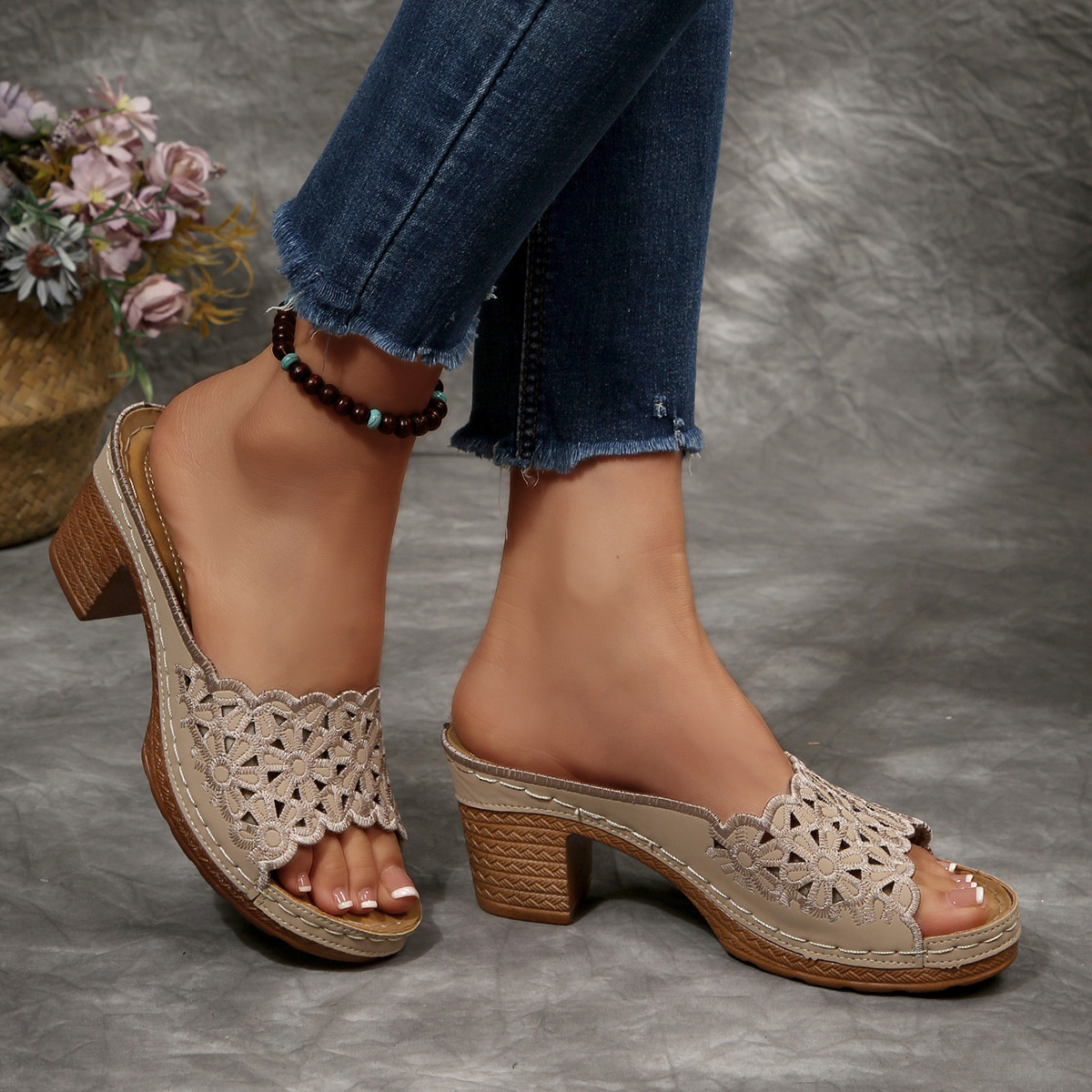 Women's New Summer Embroidered Chunky Heel Sandals