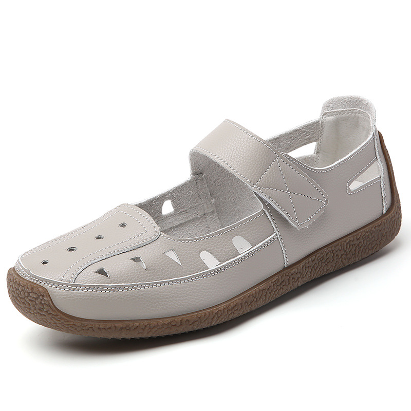 Women's Hollow-Out Fashion Versatile Flat Sandals