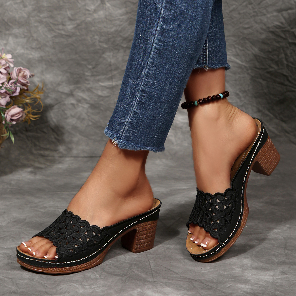 Women's New Summer Embroidered Chunky Heel Sandals