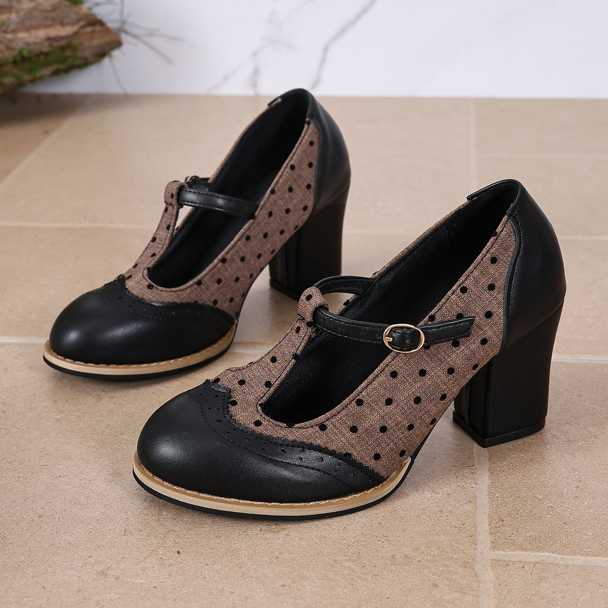 Women's Scalloped Mary Jane Shoes with Block Heels and Buckle Straps