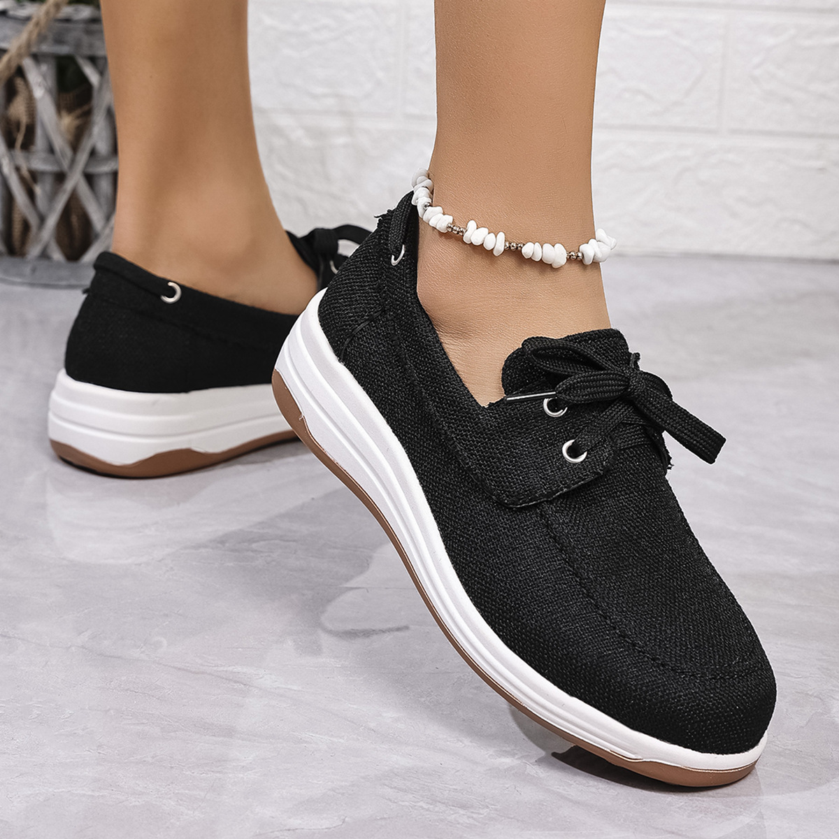 Breathable Fabric Thick Sole Slip-on Shoes