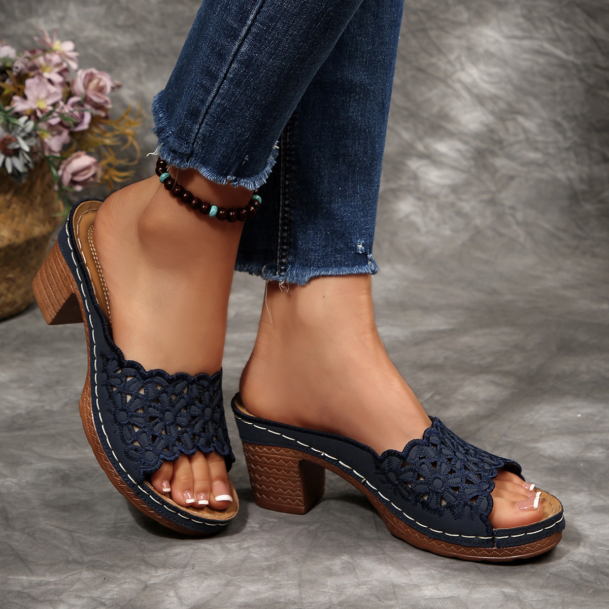 Women's New Summer Embroidered Chunky Heel Sandals