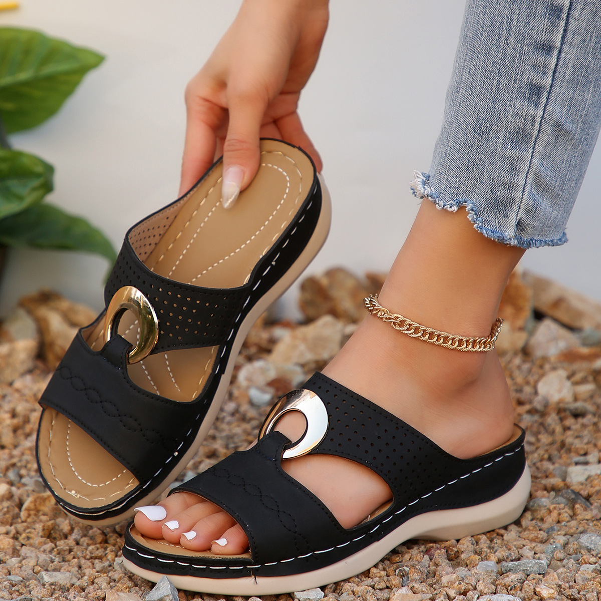 🔥Last Day 60% OFF - Orthopedic Metal Ring Wedge Sandals ( Buy 2 Free Shipping )
