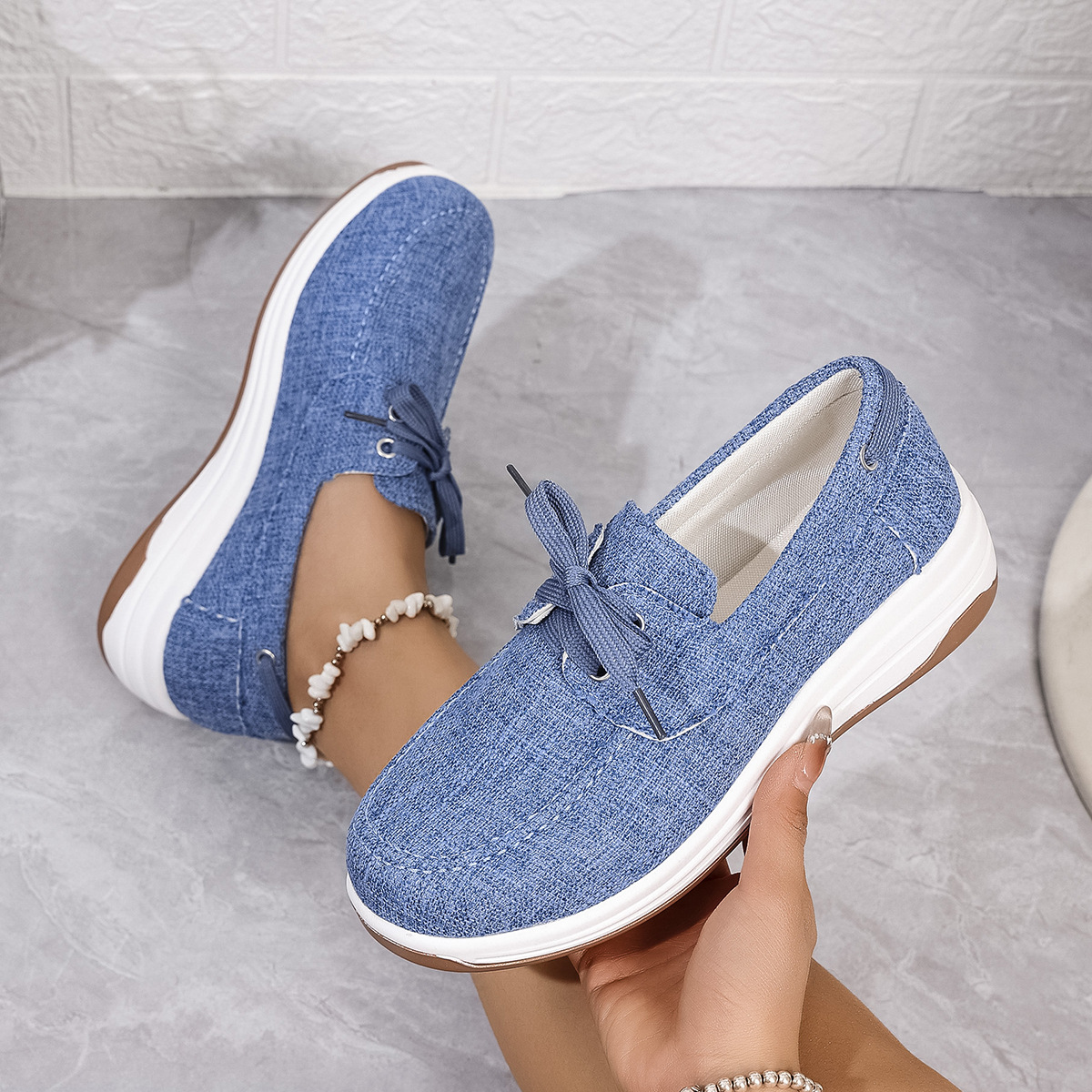 Breathable Fabric Thick Sole Slip-on Shoes