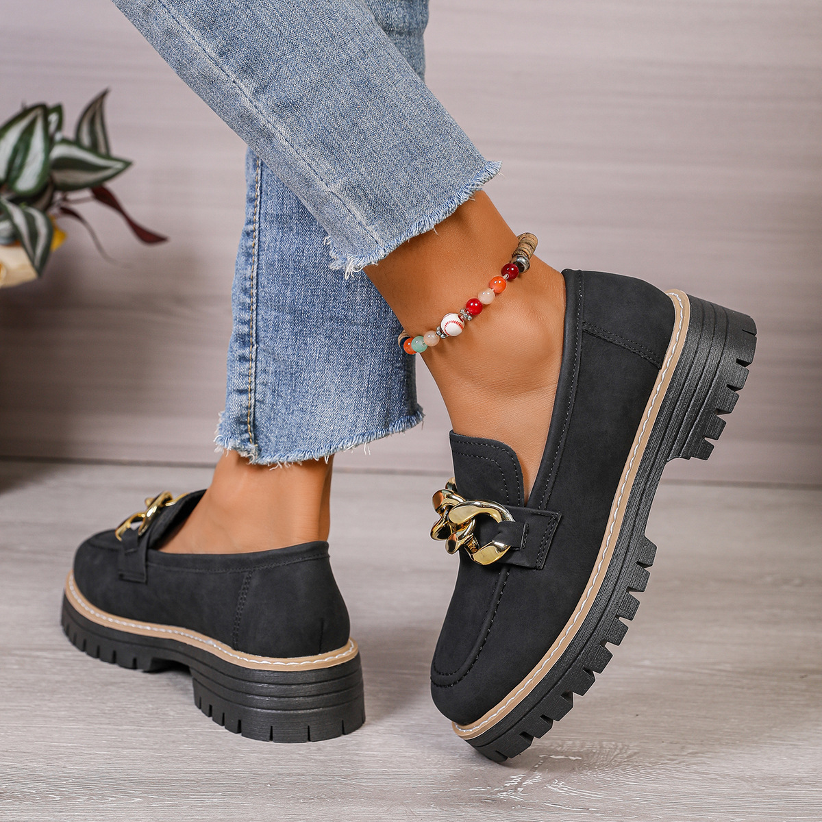 Metal Chain Thick-soled Versatile Casual Loafers