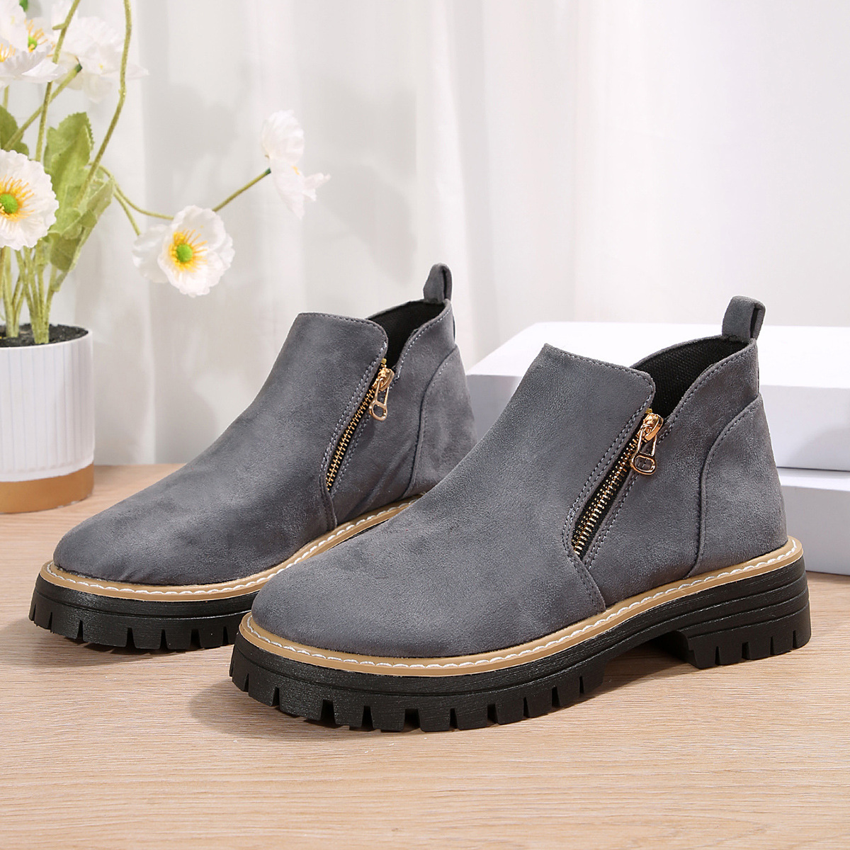 Women'S Retro Solid Color Ankle Boots