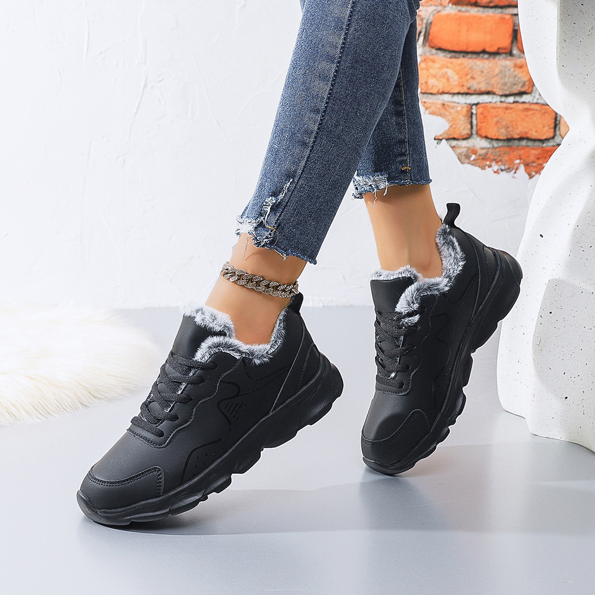 Women's Non-Slip Solid Color Warm Lace-Up Casual Sports Shoes