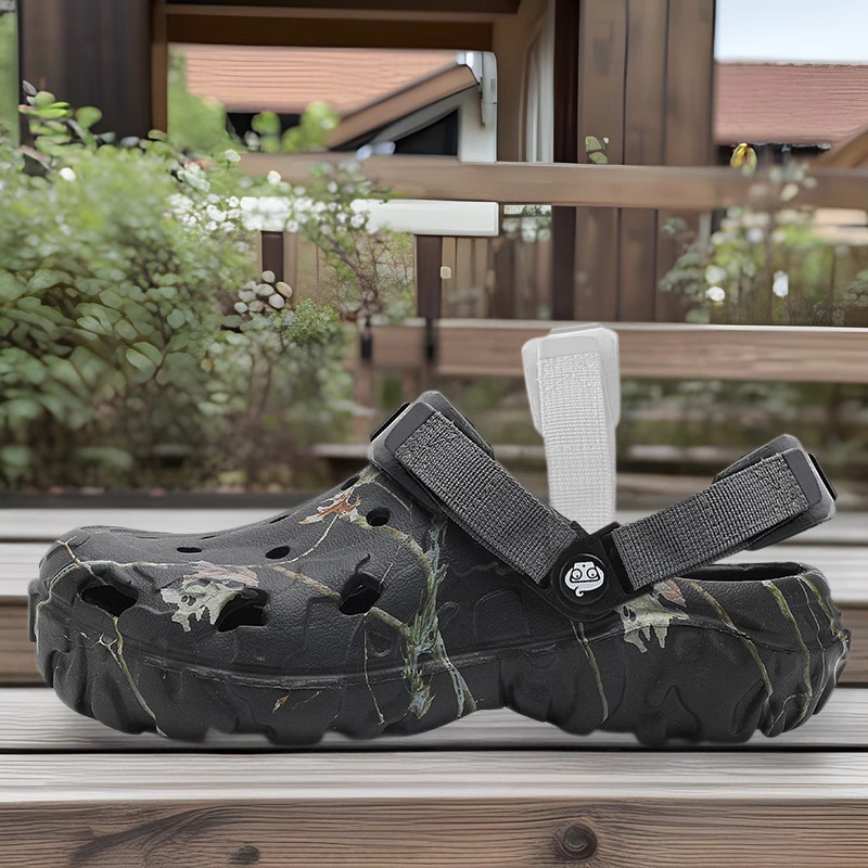 New summer breathable soft-soled sandals