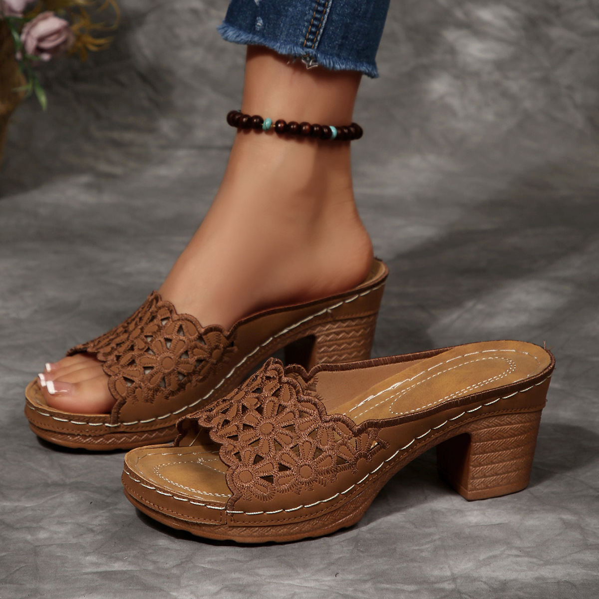 Women's New Summer Embroidered Chunky Heel Sandals