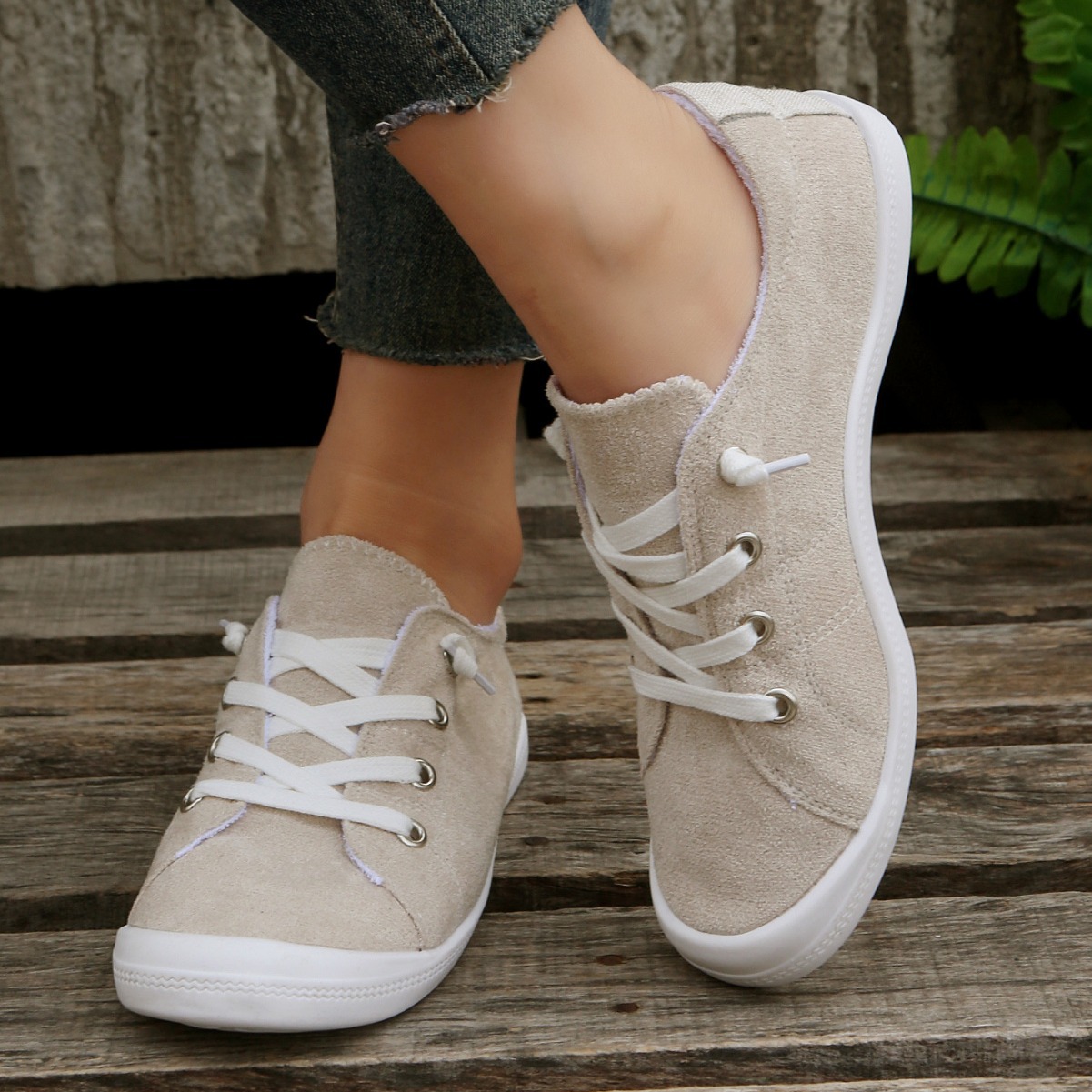 Women's Lightweight Breathable Slip-On Casual Sneakers 