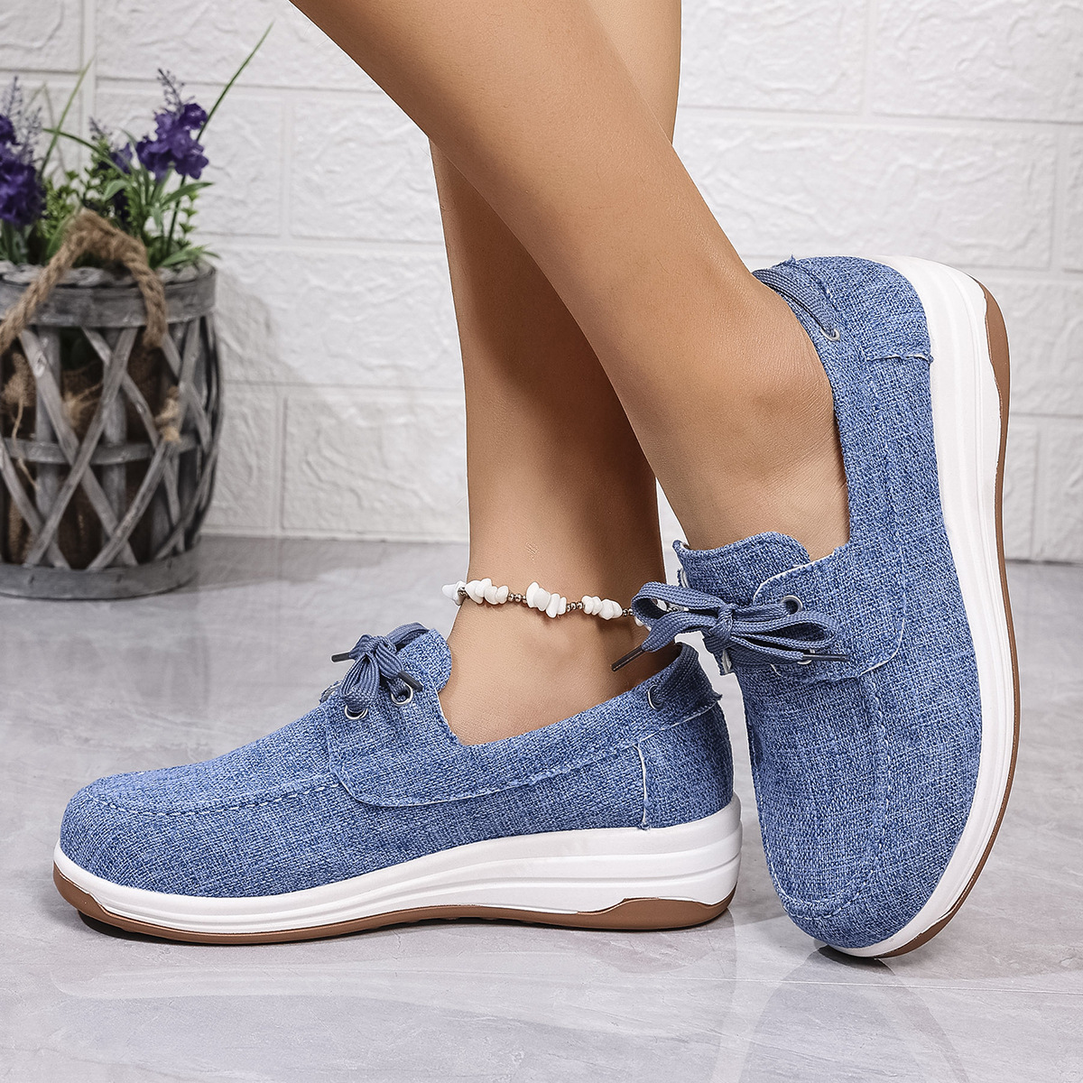 Breathable Fabric Thick Sole Slip-on Shoes