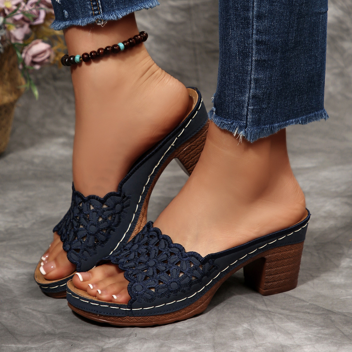Women's New Summer Embroidered Chunky Heel Sandals