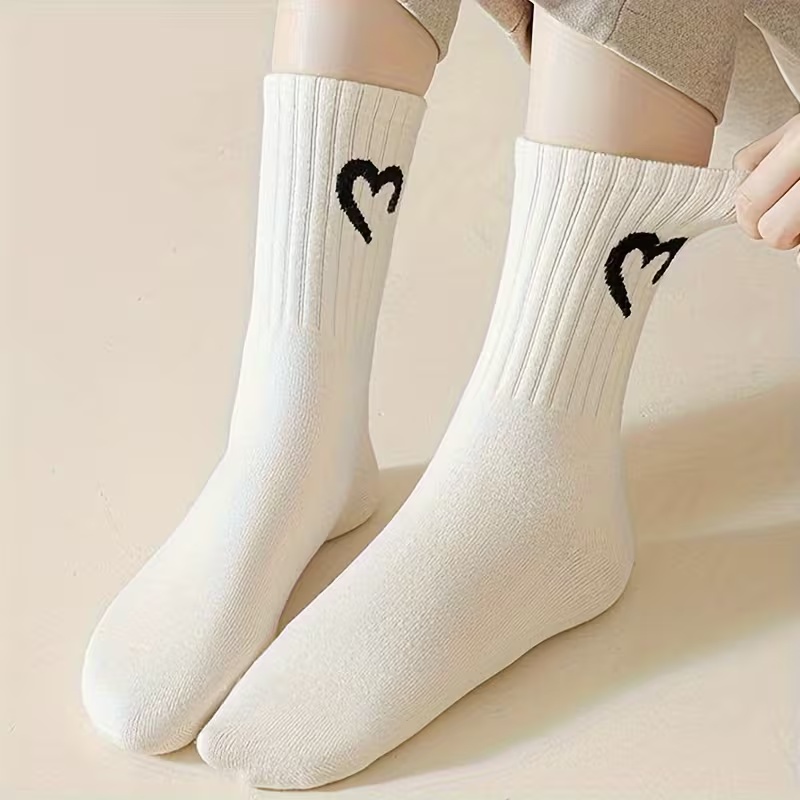 5 Pairs of Women's Semi-Heart Lightweight Breathable Socks