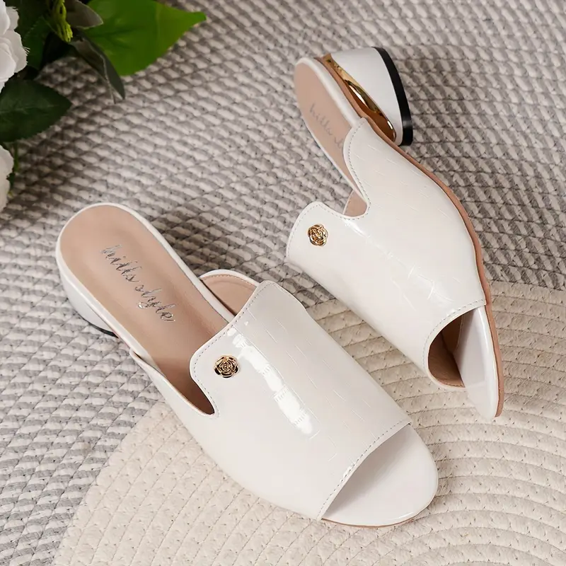 Women's Crocodile Pattern Chunky Heel Sandals