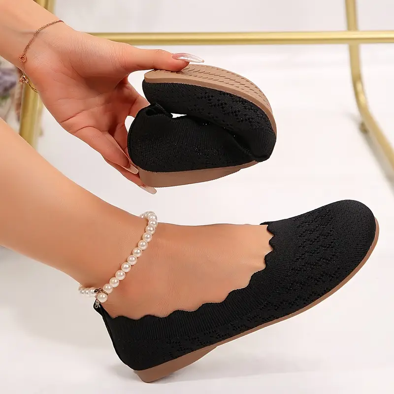 🔥Last Day 60% OFF - Women's Slip-On Wave Lace Detail Round Toe Shoes