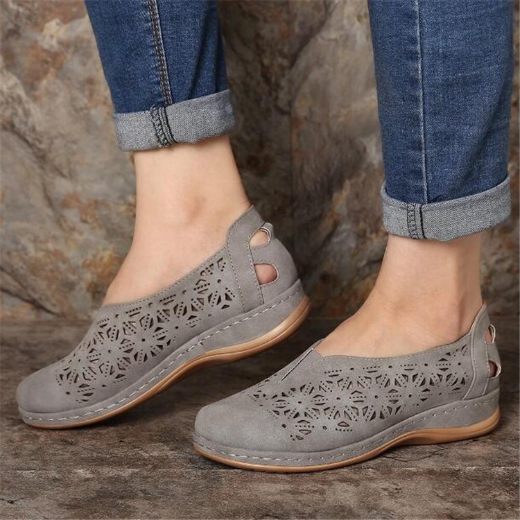 🔥SUMMER HOT SALE⚡Women Hollow Out Slip Resistant Comfy Elastic Band Slip On Casual Flats
