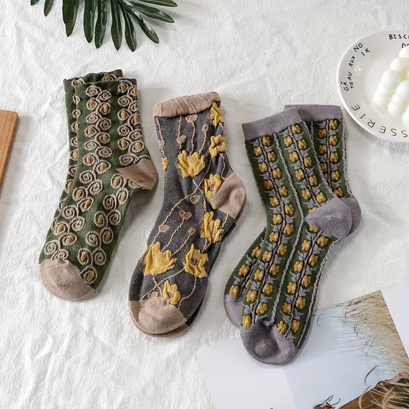 5 Pairs Women's Vintage Floral Mid-Calf Socks