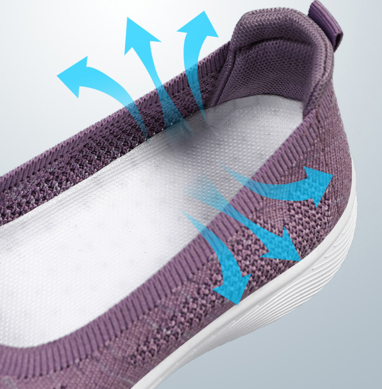 Soft-soled Breathable Fly-knit Slip-on Shoes
