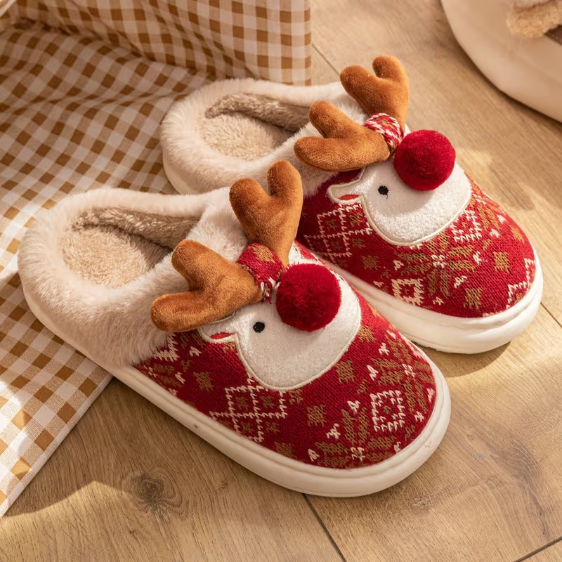 Soft Warm Fleece-Lined Cozy Christmas Reindeer Plush Slippers