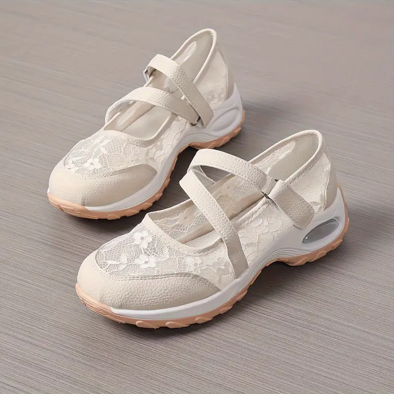 Women's Solid Color Casual Breathable Mesh Sneakers